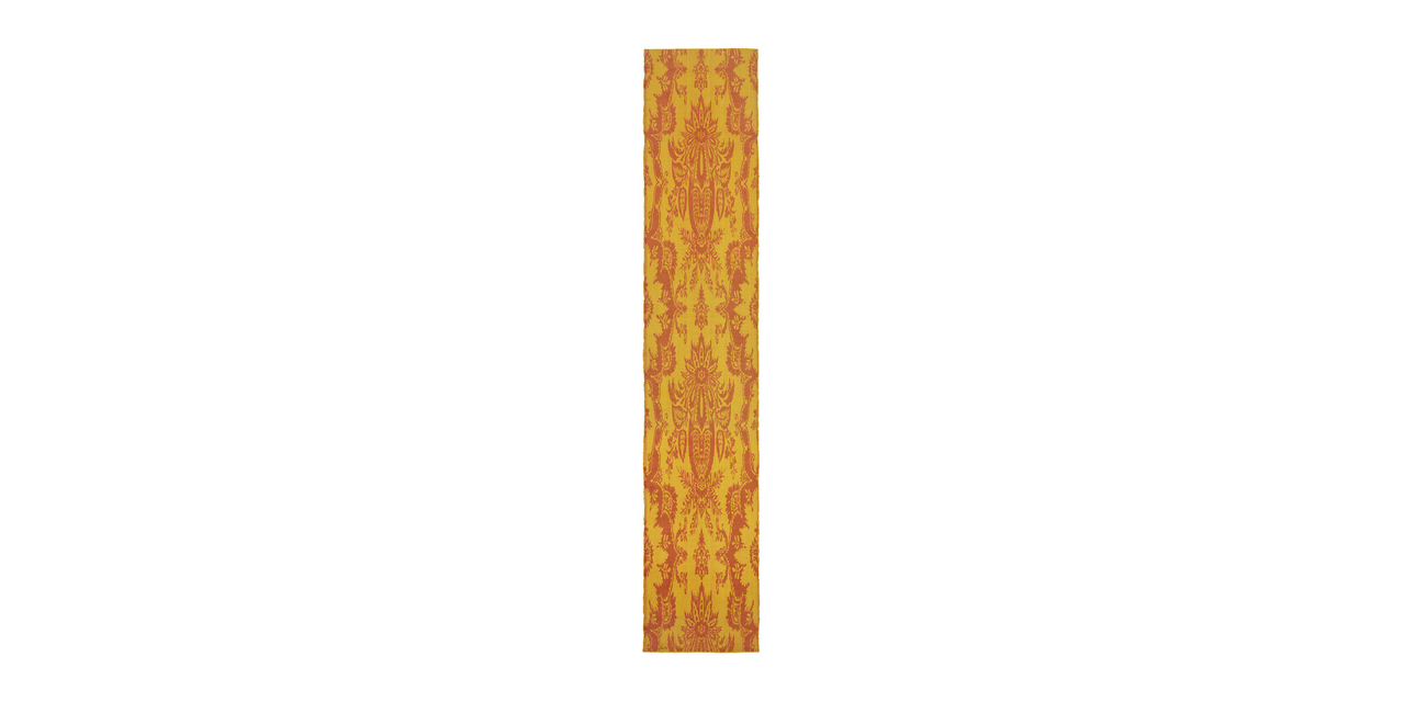 Laize de tenture à décor de fleurs stylisées, France ou Italie, première moitié du XVII^e siècle. © © musée des Tissus - Sylvain Pretto