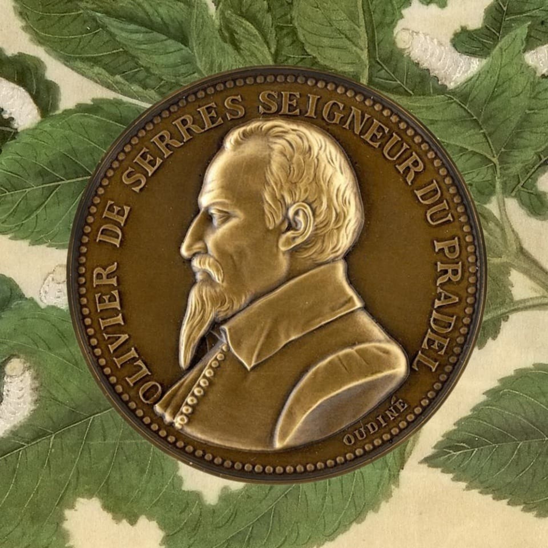 © 2019 © atelier-tilde